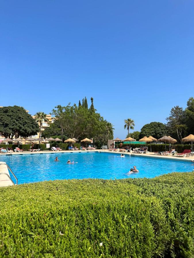 Benalmadena Inn Apartaments มาลากา ภายนอก รูปภาพ