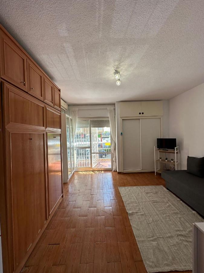 Benalmadena Inn Apartaments มาลากา ภายนอก รูปภาพ